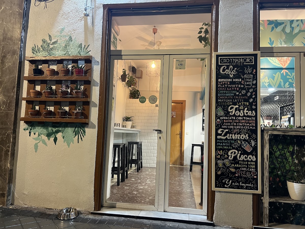 El Oso y el Madroño